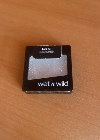 Wet n Wild Tekli Göz Farı - Bleached