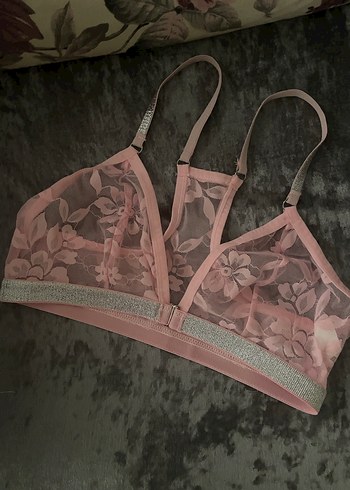 Pembe Sütyen - Görsel 4