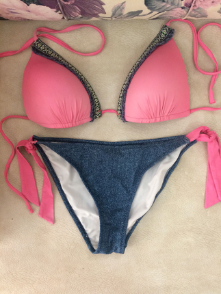 Argento bikini