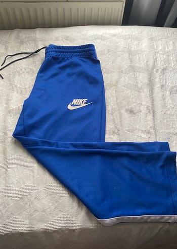 Nike l
