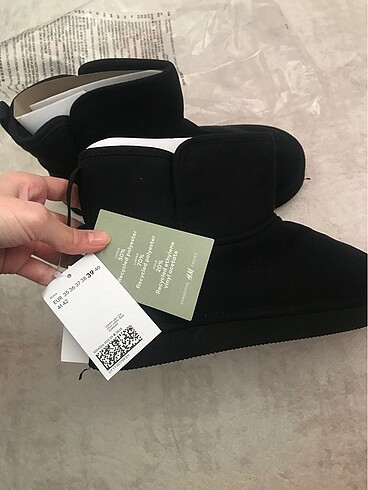 H&M ugg bot