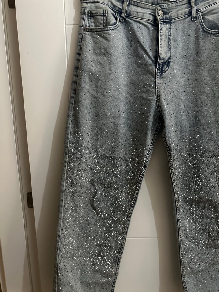 Gri Payetli Bol Kesim Kadın Jean - Görsel 2