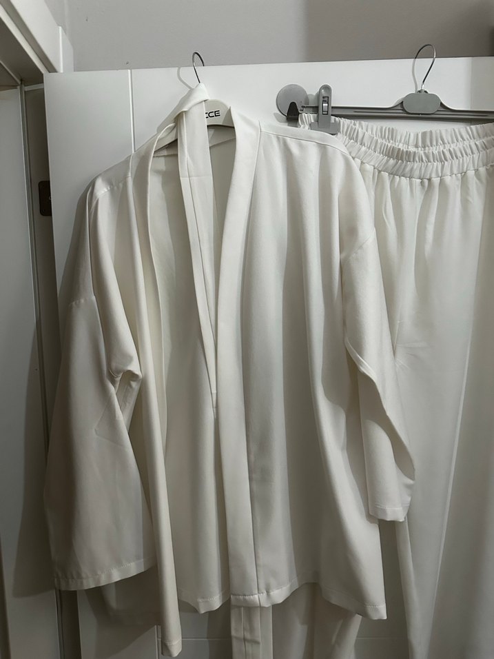 Beyaz Rahat Kesim ikili takım - Görsel 2