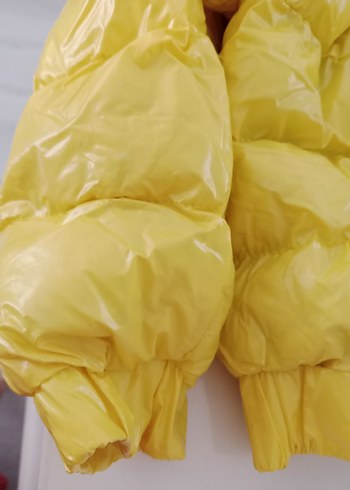 Sarı Kapüşonlu çocuk Kışlık Mont - Görsel 8