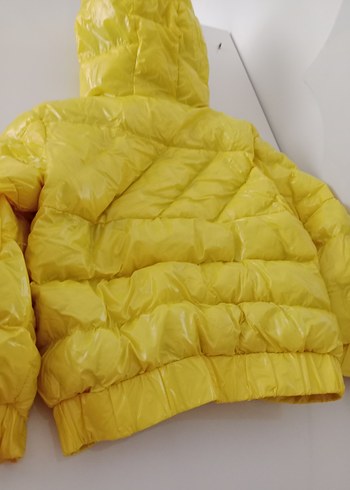 Sarı Kapüşonlu çocuk Kışlık Mont - Görsel 7