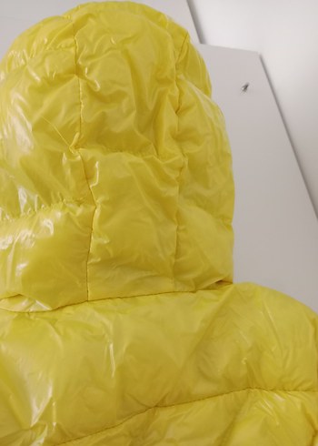 Sarı Kapüşonlu çocuk Kışlık Mont - Görsel 9