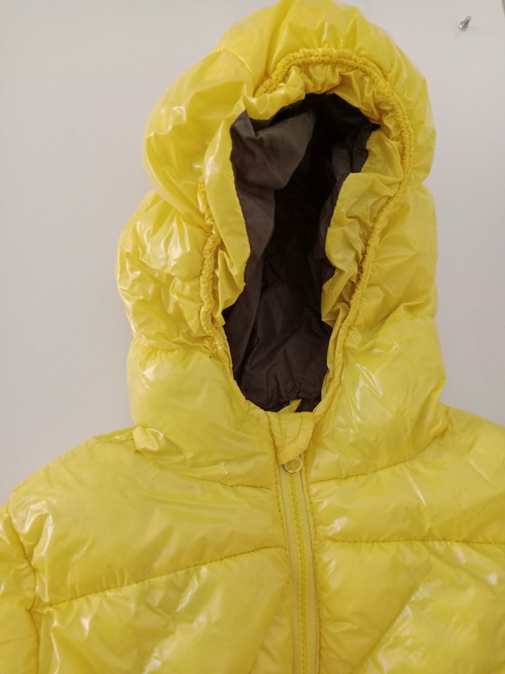 Sarı Kapüşonlu çocuk Kışlık Mont - Görsel 3
