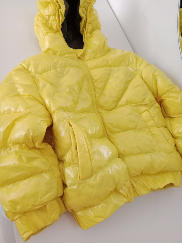 Sarı Kapüşonlu çocuk Kışlık Mont - Görsel 5