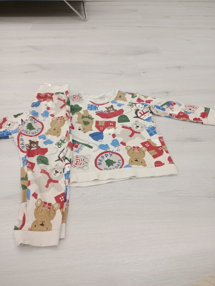 Çocuk Renkli Baskılı Polar Pijama Takımı - Görsel 2