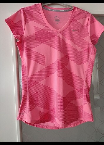 Nike Spor tişört orjinal çok temiz