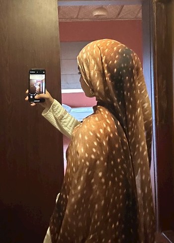 Kahverengi İpek Görünümlü Kadın Şal - Görsel 2