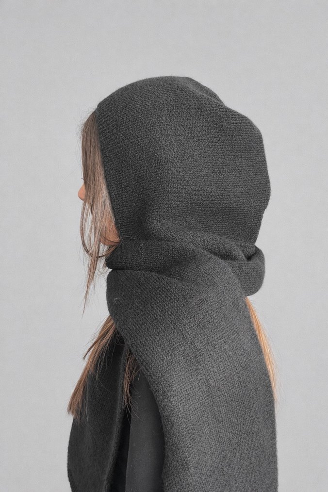 Kadın Beyaz Yün Atkı - Görsel 3