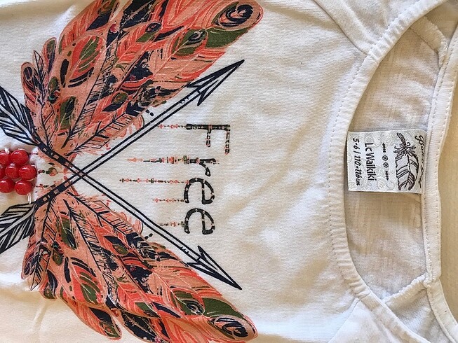 LC Waikiki Lcw 5-6 yaş kol detaylı tshirt