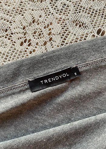 Trendyol & Milla Trendyolmilla Penye Tel Kol Tarz Bluz YENİ