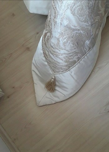 altın Desenli Beyaz Yatak Örtüsü - Görsel 7
