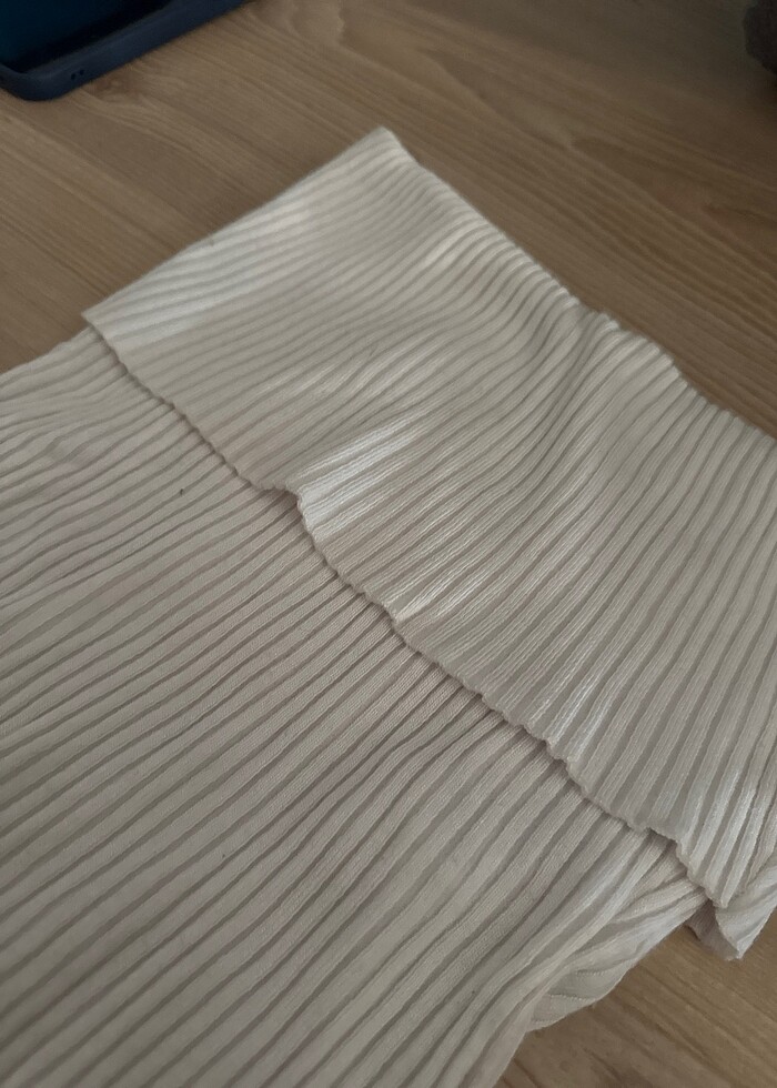 Beyaz crop - Görsel 2