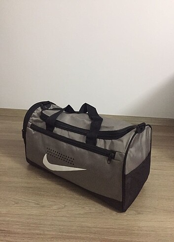  Beden Nike Spor Çanta 