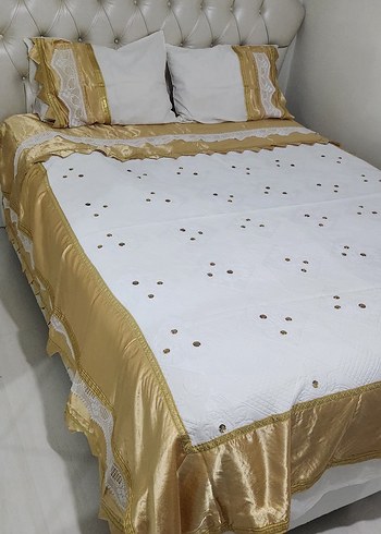 Beyaz dantel ve taş işlemeli pike takımı - Görsel 2