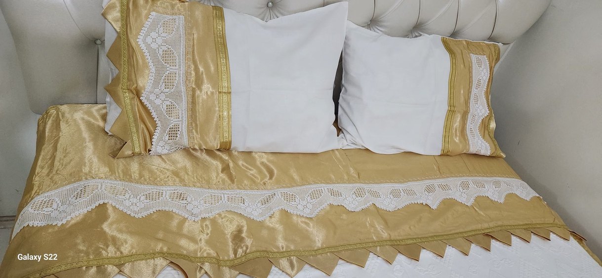 Beyaz dantel ve taş işlemeli pike takımı - Görsel 3