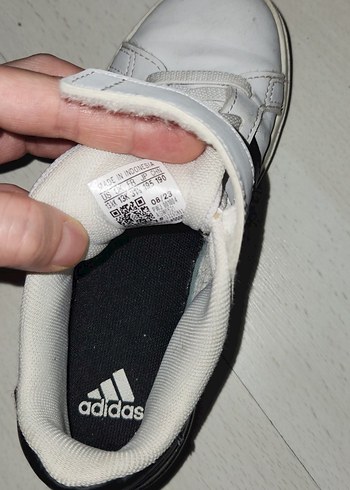 Erkek Çocuk Beyaz Adidas Cırtlı Spor Ayakkabı - Görsel 4