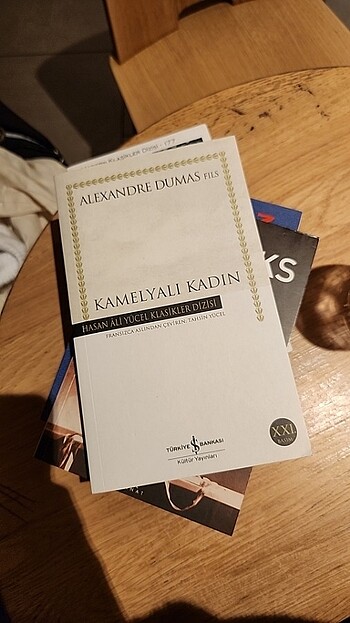 Alexandre Dumas-Kamelyalı Kadın