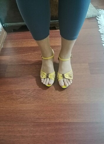 39 Beden sarı Renk Bayan sandalet