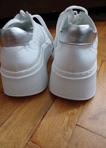 Derimod yeni 38 beden sneaker - Görsel 5