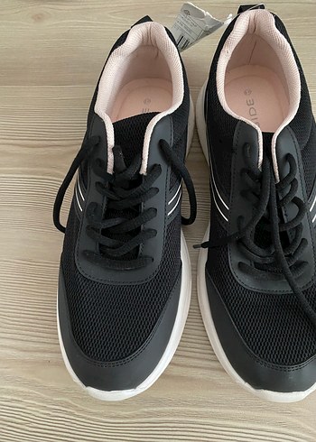 Siyah Bağcıklı Kadın Spor Ayakkabı - Görsel 4