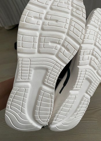 Siyah Bağcıklı Kadın Spor Ayakkabı - Görsel 6