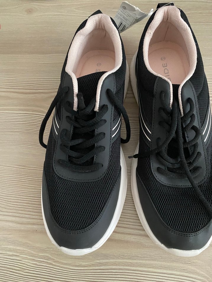 Siyah Bağcıklı Kadın Spor Ayakkabı - Görsel 4