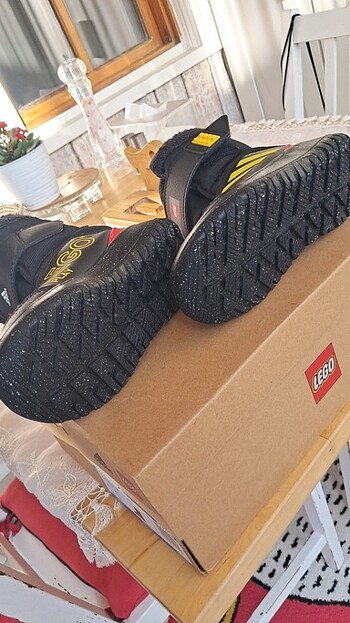 27 Beden 27 NUMARA ADİDAS LEGO BOT