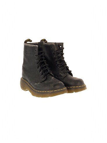 Dr. Martens Dr. Martens Bot %70 İndirimli.