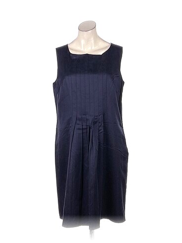 PreLoved Kısa Elbise %70 İndirimli.