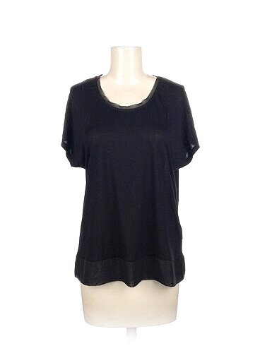 Koton T-shirt %70 İndirimli.