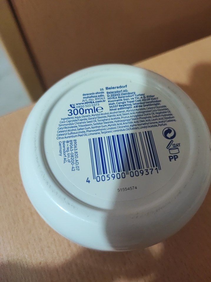 Nivea Soft Canlandırıcı ve Nemlendirici Krem - Görsel 2