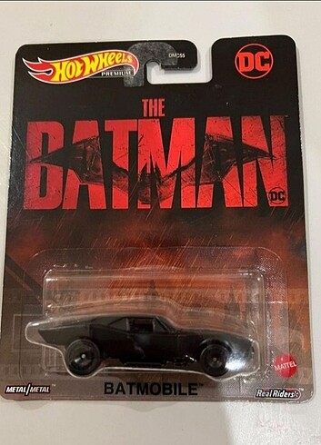 THE BATMAN BATMOBILE HOT WHEELS PREMIUM 
