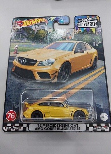 MERCEDES BENZ C63 AMG COUPE HOT WHEELS PREMIUM BOULEVARD 