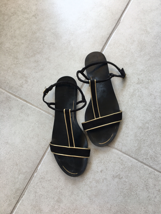 37 Beden Zara sandalet