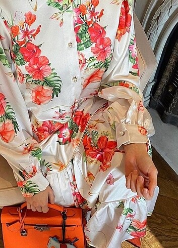 Fushya marka sakura oranj saten astarlı elbise 
