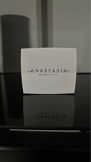  Beden ANASTASIA BEVERLY HILLS HIGHLIGHTER