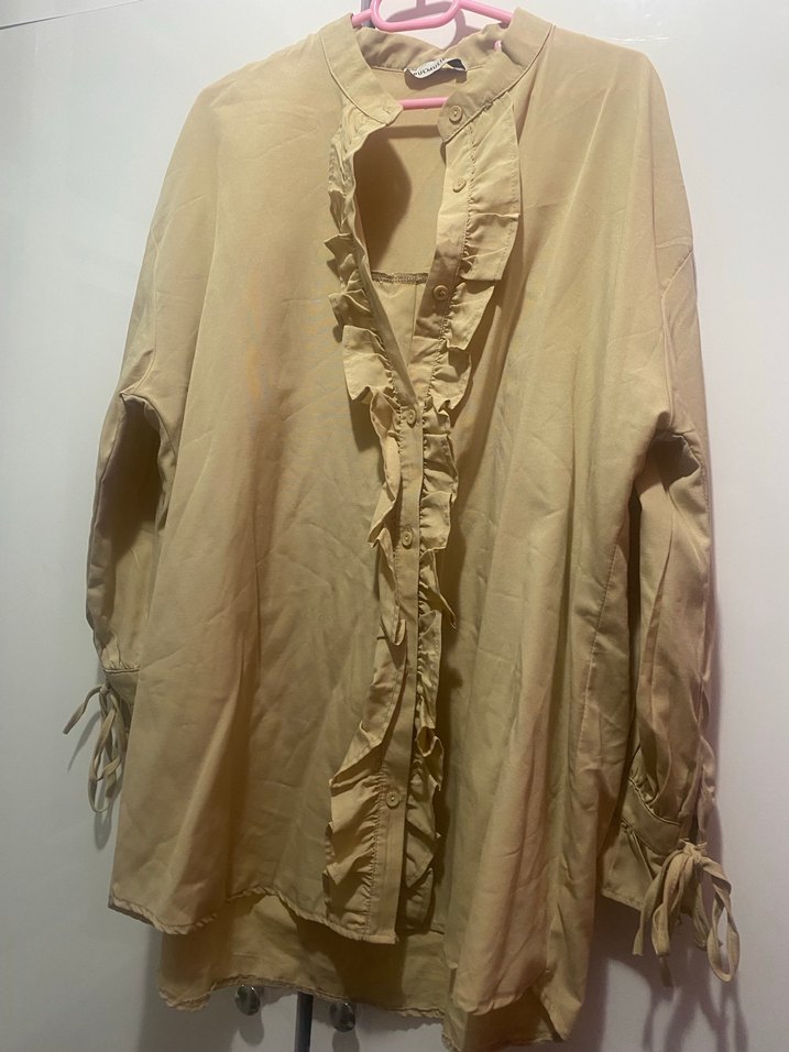 Bej Keten Uzun Kollu Fırfırlı Gömlek - Görsel 2