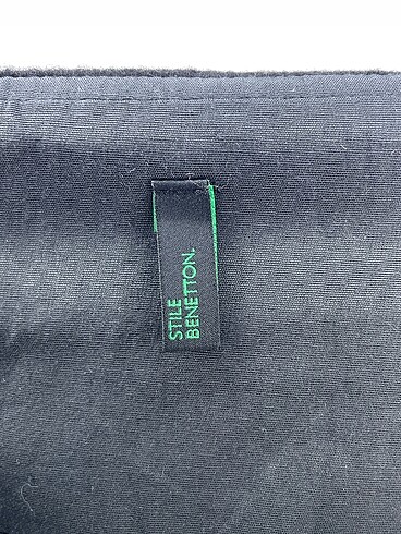 46 Beden siyah Renk Benetton Mini Şort %70 İndirimli.