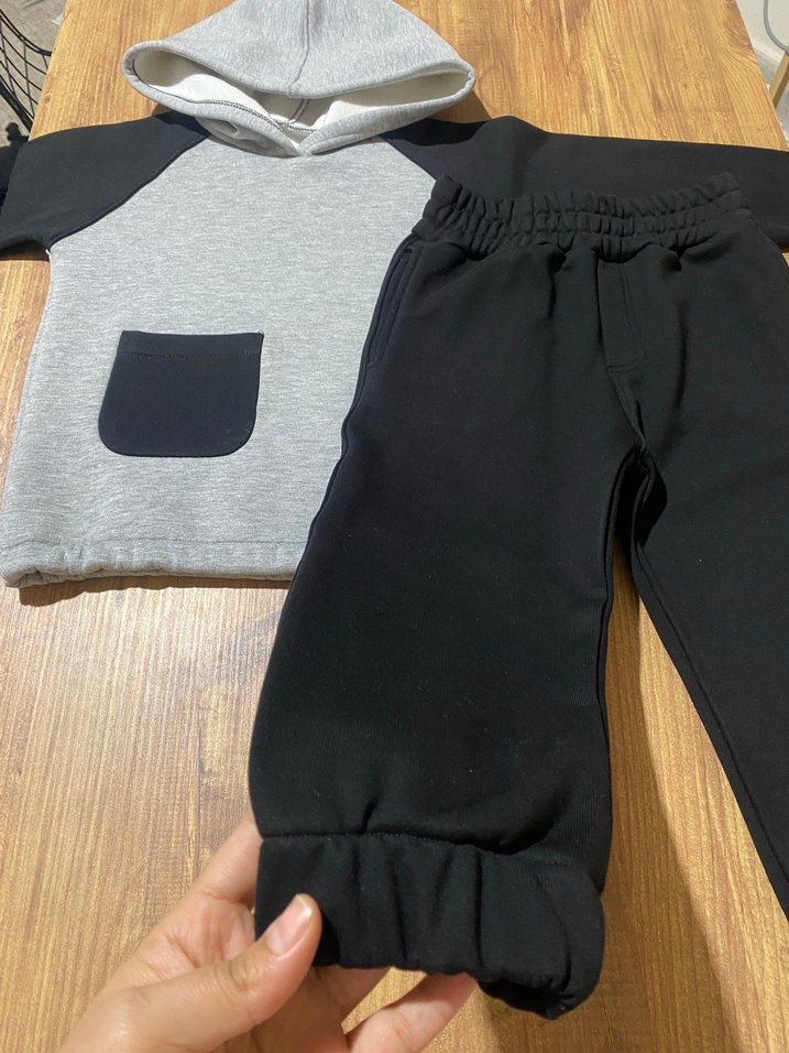 Gri Siyah Kapüşonlu Erkek Çocuk Eşofman Takımı - Görsel 2