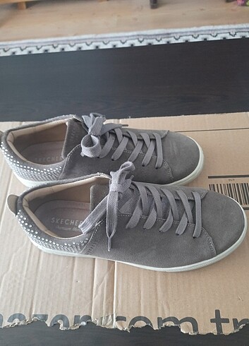 Skechers Sayılı giyilmiştir 