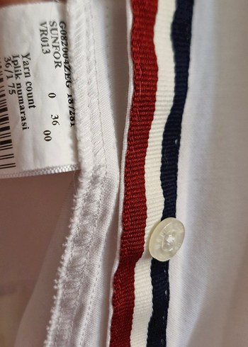 Düğmeli Beyaz Polo Gömlek - Görsel 3