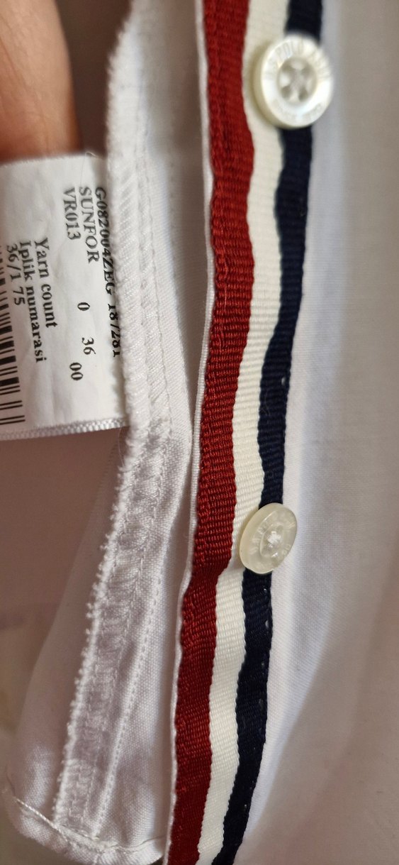 Düğmeli Beyaz Polo Gömlek - Görsel 3