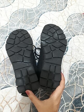 38,5 Beden siyah Renk ORIJINAL SKECHERS AYAKKABI