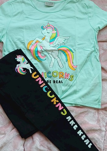 LCW Kısa Kollu Unicorn Baskılı Kız Takımı - Görsel 2