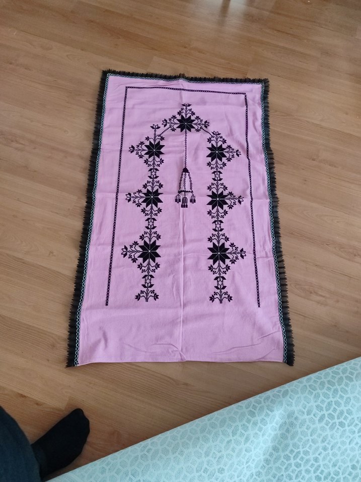 Etamin Nakışlı El işi Seccade - Görsel 2