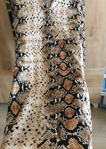 Düğmeli Yılan Desenli Uzun Kadın Elbise - Görsel 7